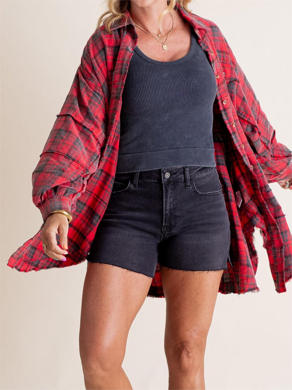 🔥Women's Seams Raw Edge Washed Oversized Shirt Jacket with Pockets